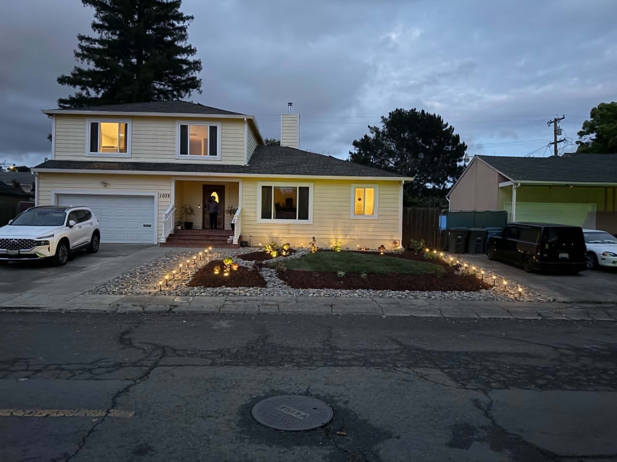 Front yard landscape lighting transformation